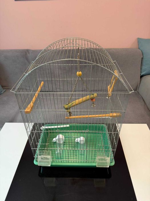 Клетка за птици – удобна, практична и лесна за почистване