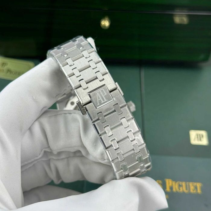 Audemars Piguet Royal oak активен турбийон