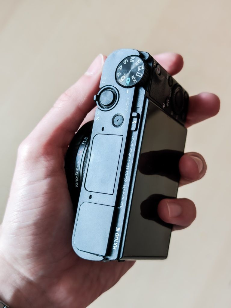 Sony RX100 Mark III (Комплект)