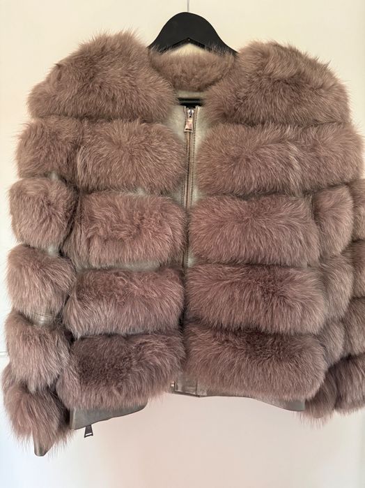 Haina blana de vulpe