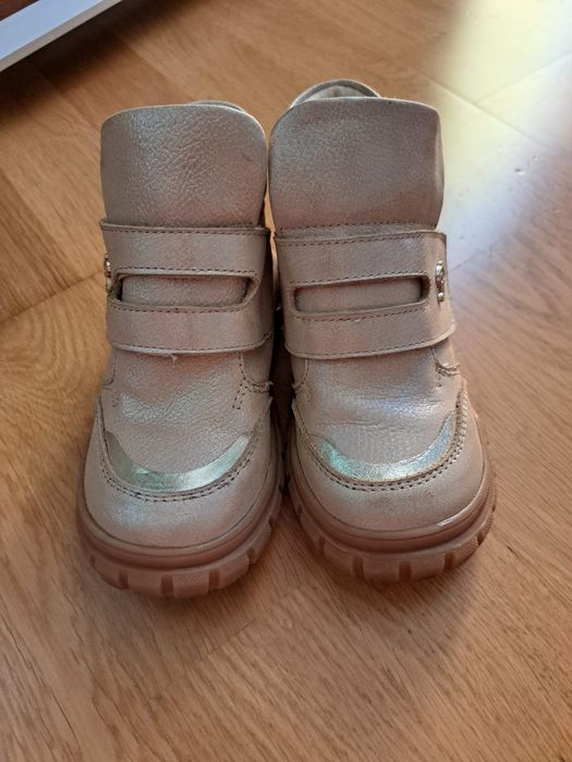 Incăltăminte pentru fetițe