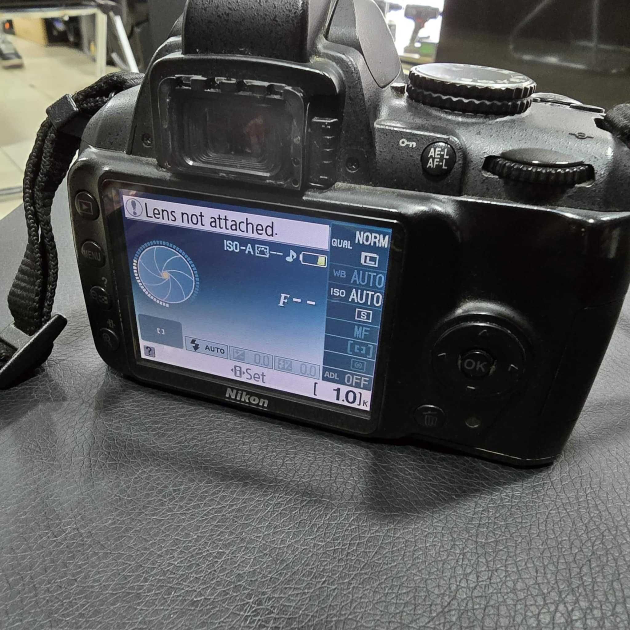 Фотоапарат Nikon D3000 46к