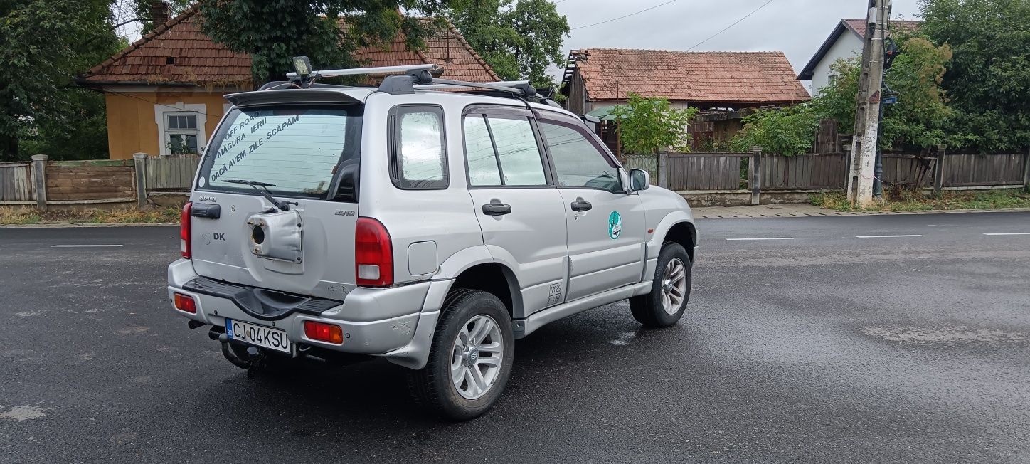 Suzuki Grand Vitara 4x4(Mic/mare)
