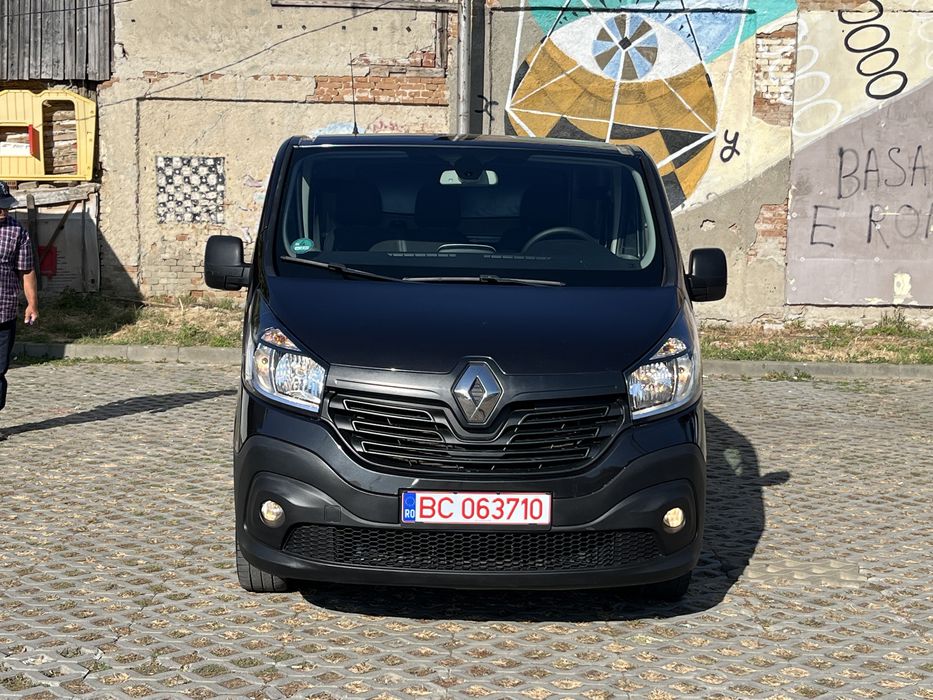 Renault Trafic 1.6 DCI 2015 nerulat in tara