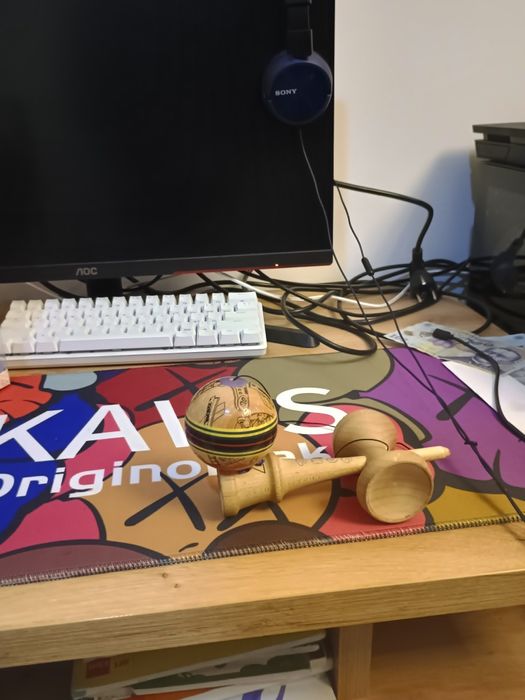 Kendama from bonz(nu mai e pe stoc pe niciun site)