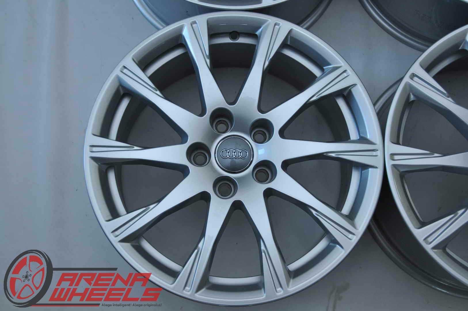 Jante Noi 17 inch Originale Audi A4 8W B9 R17