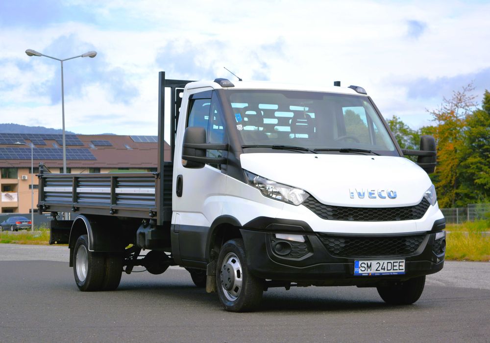 Iveco Daily 2016 basculabil pe 3 parti