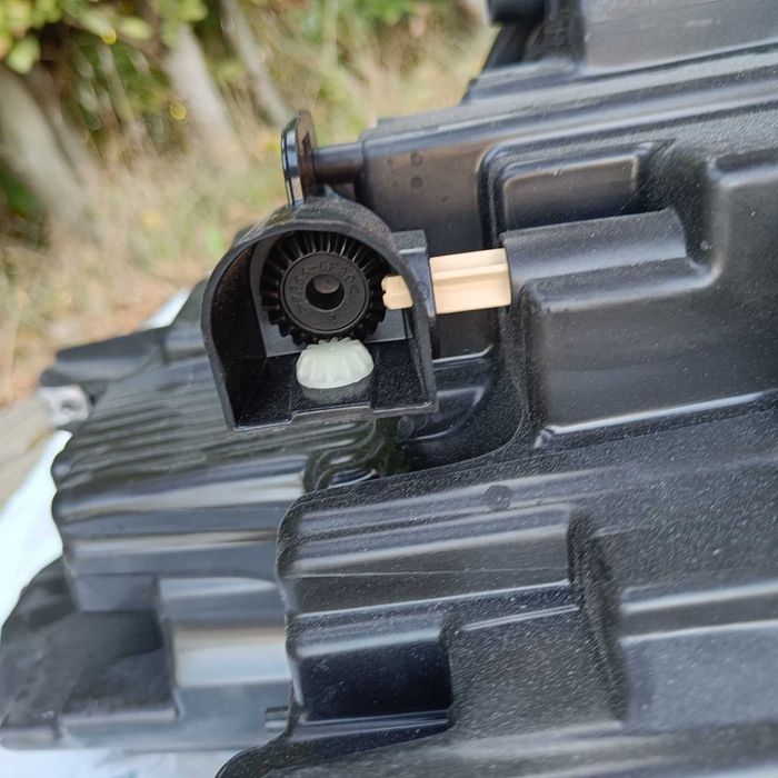 Десен фар за Ford Mustang Mach-E FULL LED LJ8B13E014BE