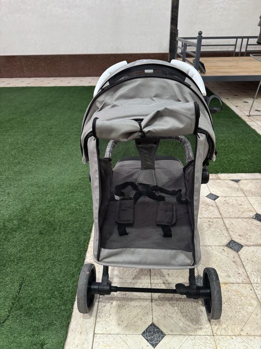 Детская коляска в отличном состоянии. Bolalar kolyaskasi