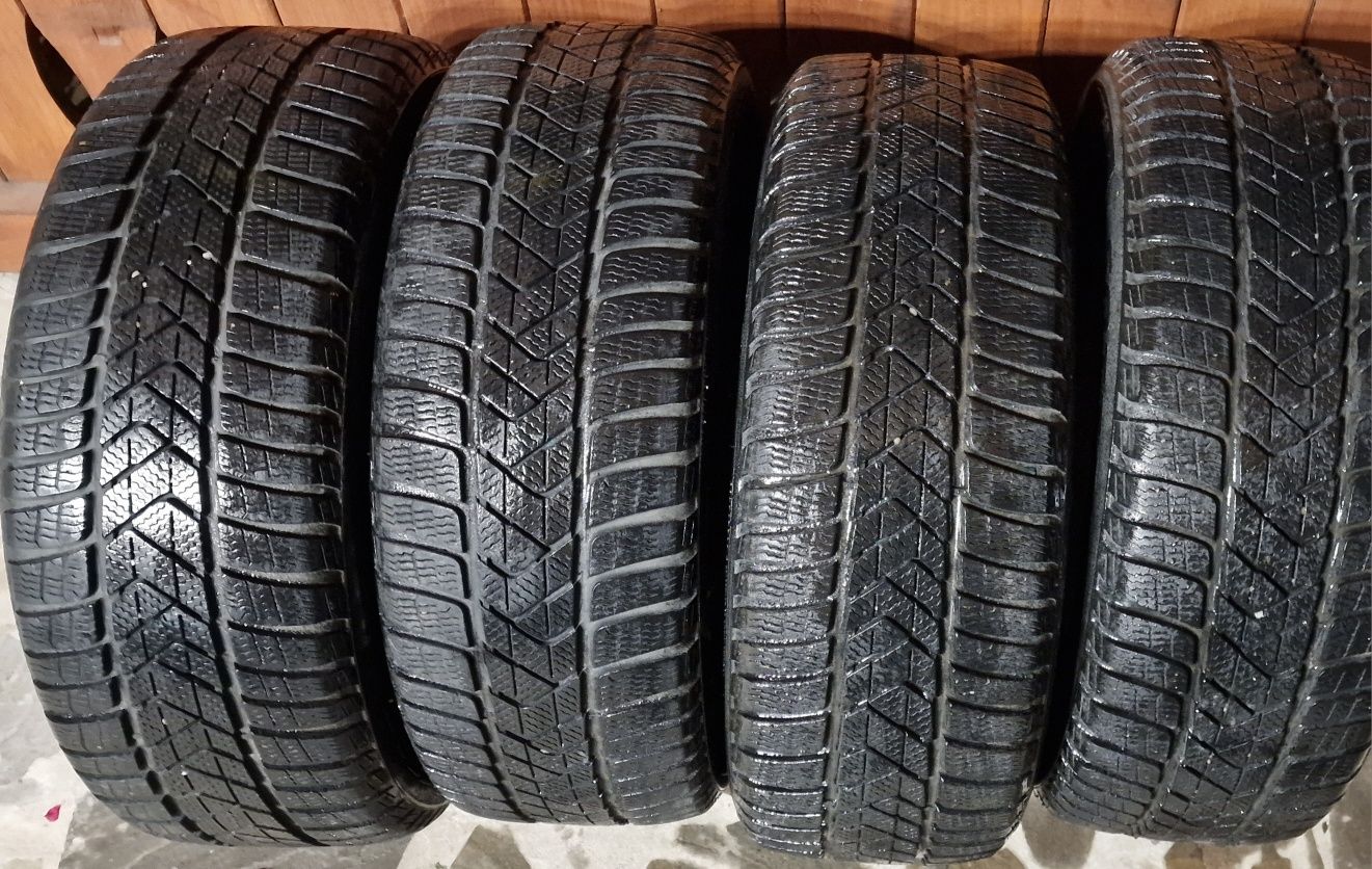 Anvelope de iarnă m+s Pirelli Sotto Zero 3