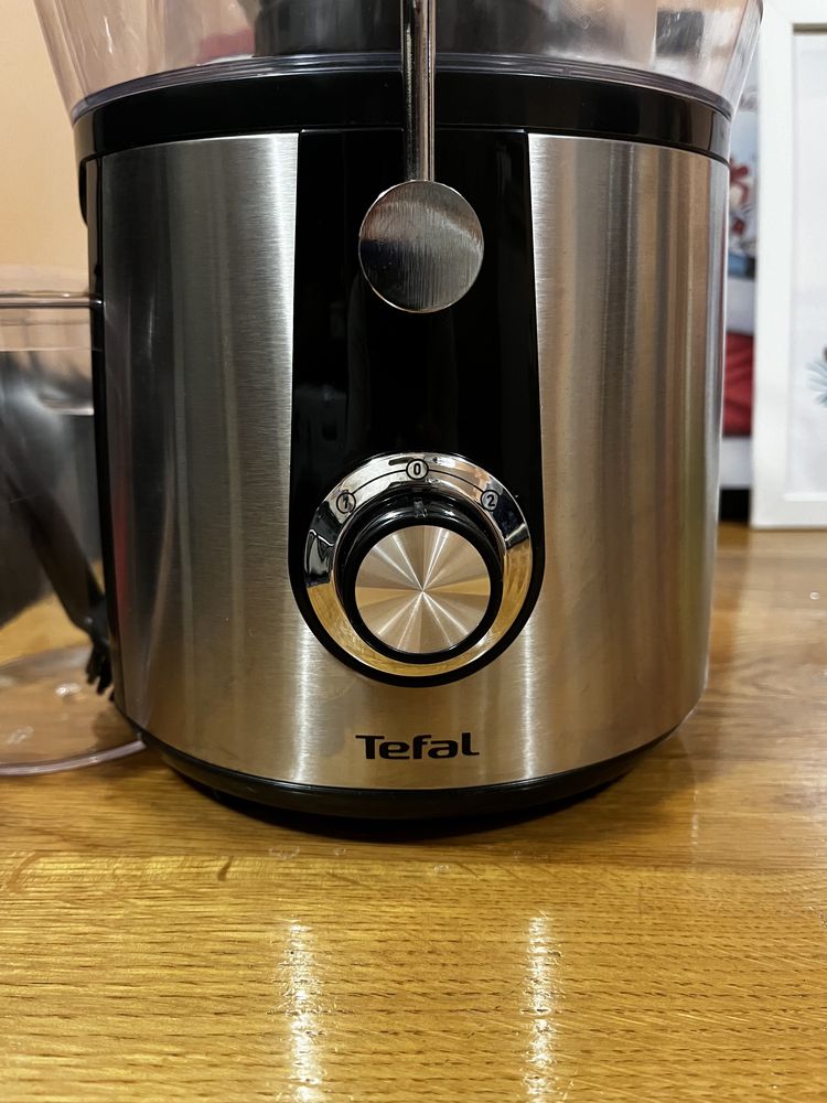 Сокоизтисквачка Tefal ZE550D38, Juice expre, 800 W