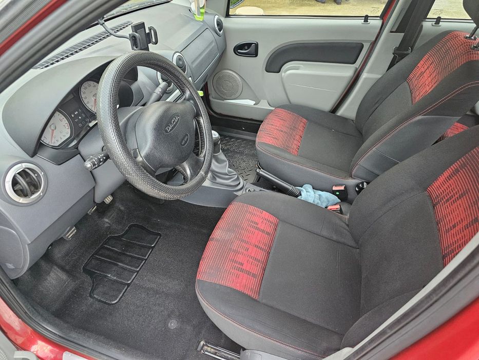 Dacia Logan 1.5 Kiss fm