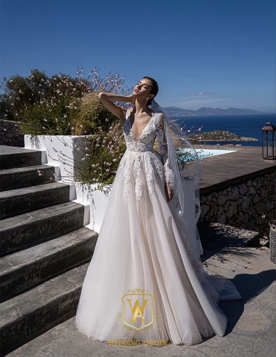 Vand rochie de mireasa Zetana, colectia Tones of Couture