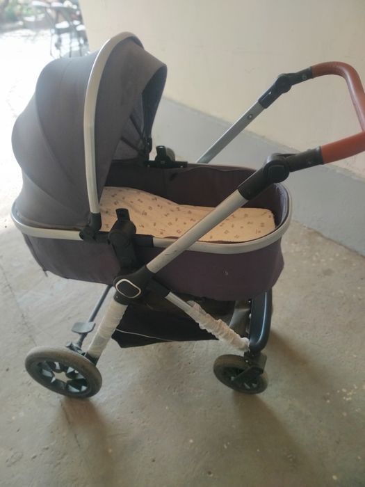 Детское коляска, использовано полугода. Черо серый. Для новорожденных