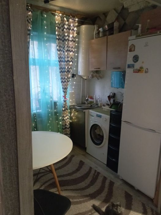 Срочно Продам 2 комнатную квартиру  в двухэтажке жилгородок