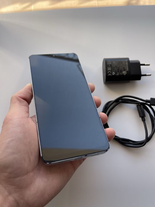 • Samsung Galaxy • a06 • DUALSIM