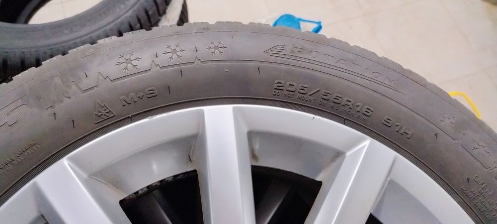 Зимни гуми Dunlop 205/55/16 4бр