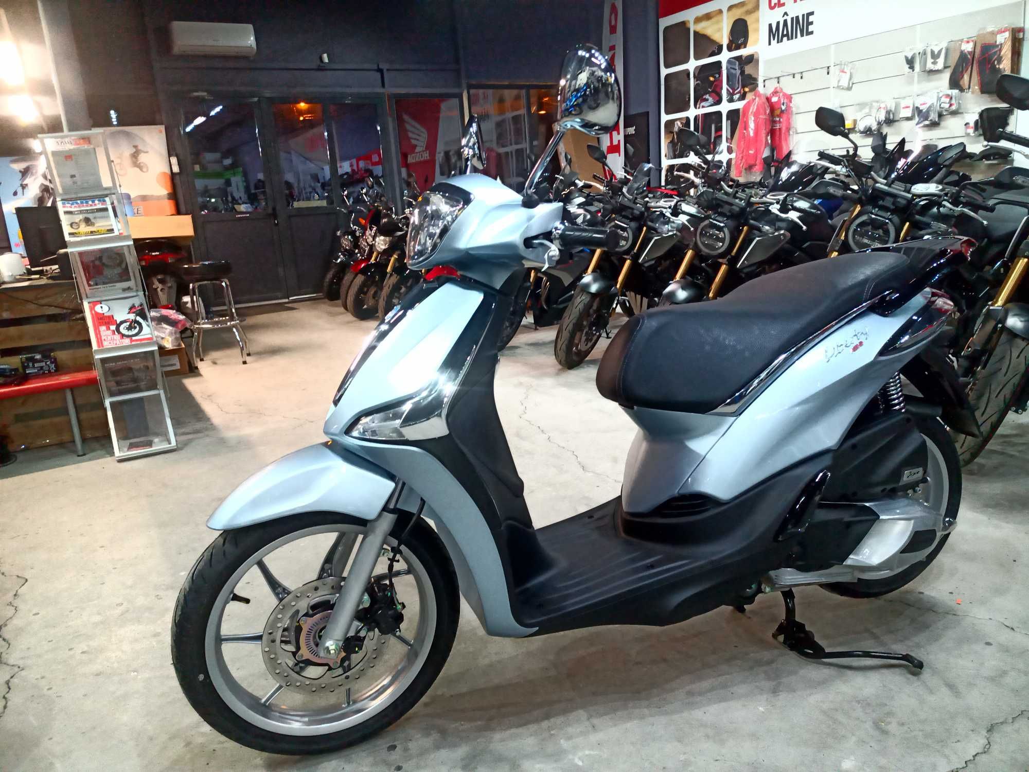 Piaggio Liberty 125 nou se va conduce cu B in curand- stoc EST BIKE