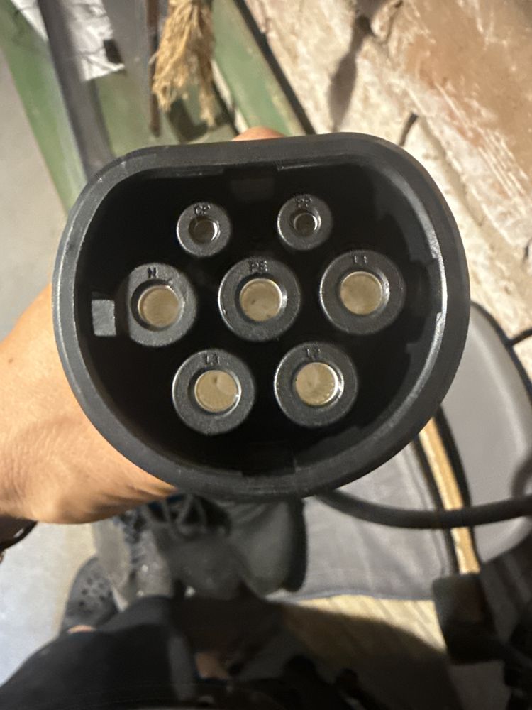 Трифазна зарадна станция за автомобил 11kw WIFI