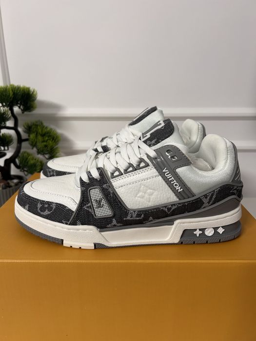 Adidasi Louis Vuitton Trainer