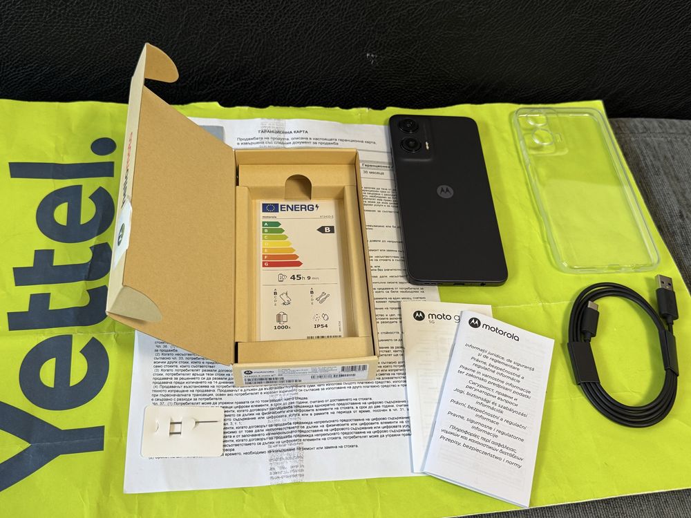 ЧИСТО НОВ 256GB Motorola g35 5G Гаранция Yettel 2028 Black