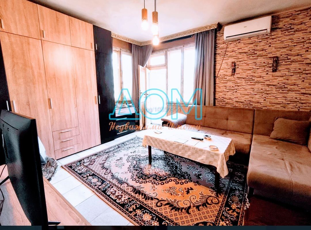 Продава се Многостаен апартамент в Бургас, Център - 92 кв.м за 2028 €/кв.м - Снимка #2