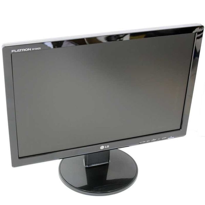 Монитор LG 19" Б/У в отличном состоянии.