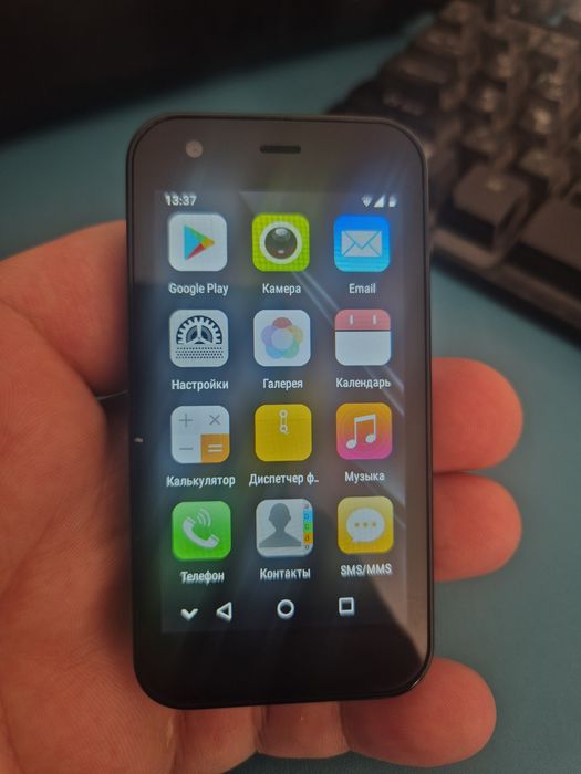 Мини айфон как новый