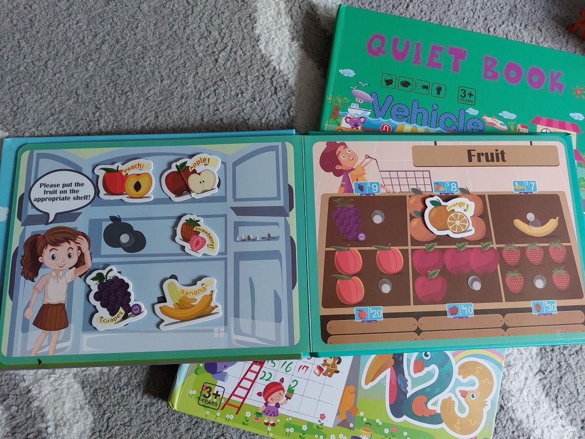 Quiet book: activitati cu stickere numere, vechicule, legume, fructe