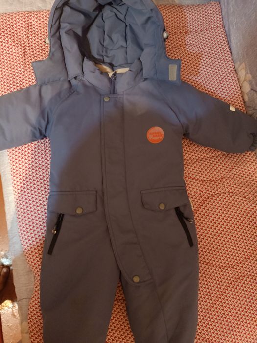 Продам комбинезон ( зима) на 1.5 - 2 лет , состояние отличное.