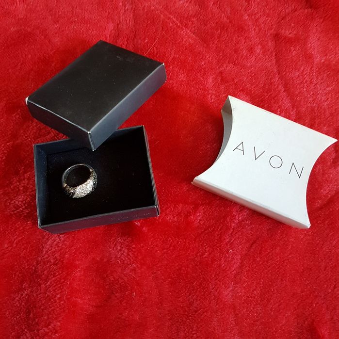 Пръстен Avon нов