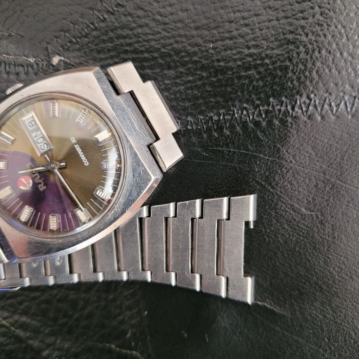 Часовник roamer .rado