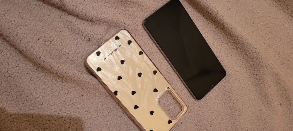 Samsung a 32 sotiladi