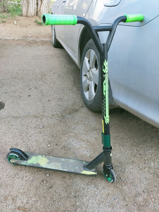 Продам самокат трюковый!