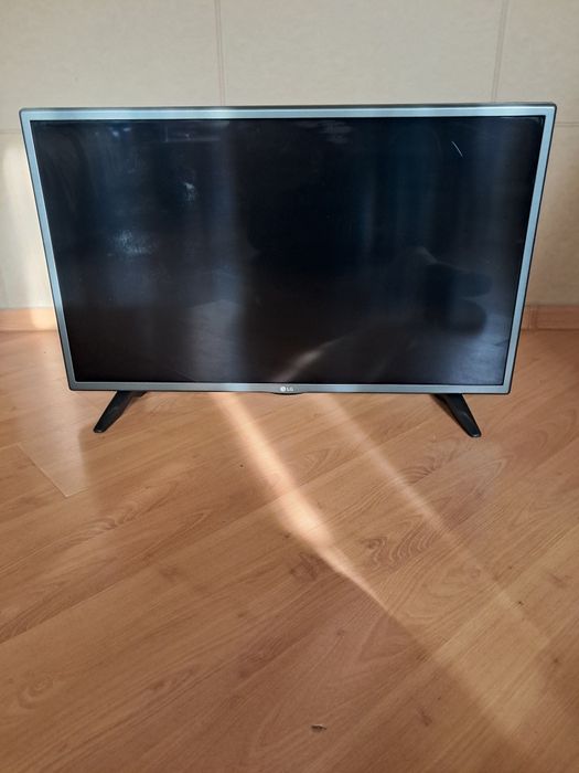 Телевизор LG 32 Smart TV