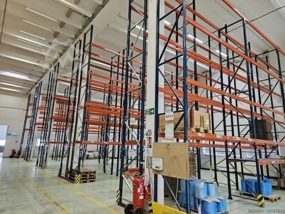 Rafturi metalice industriale