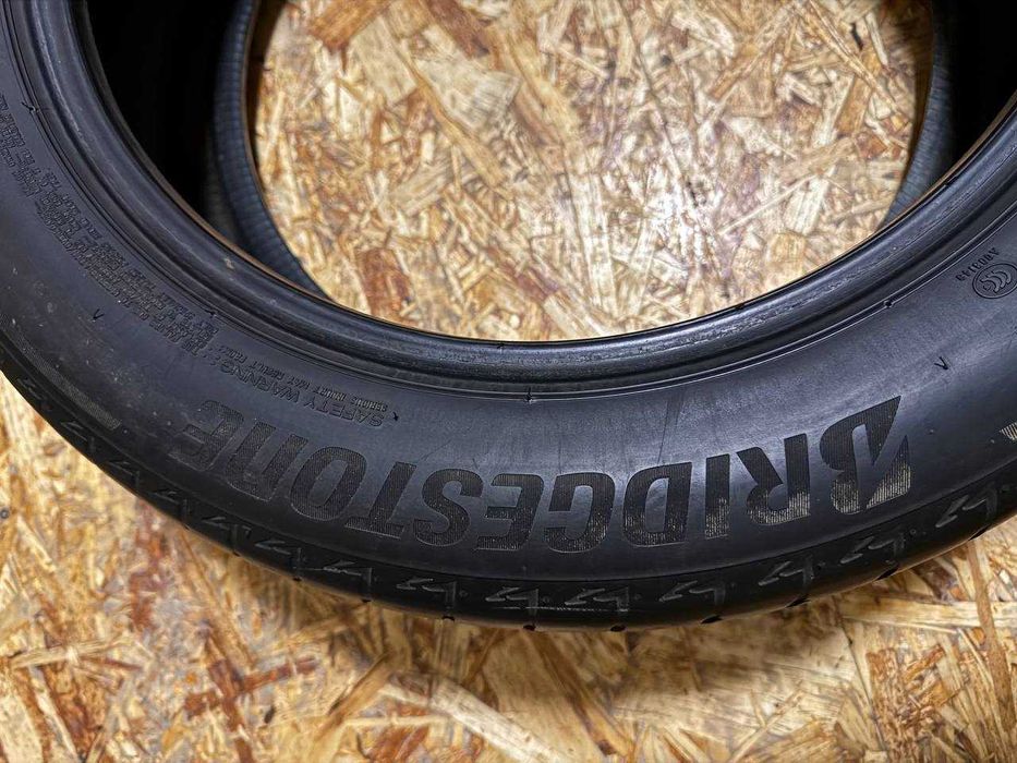 215/55r17 Balon sotiladi