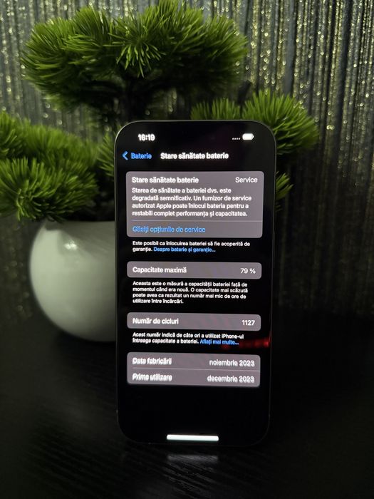 Vand iphone 15 pro 256gb