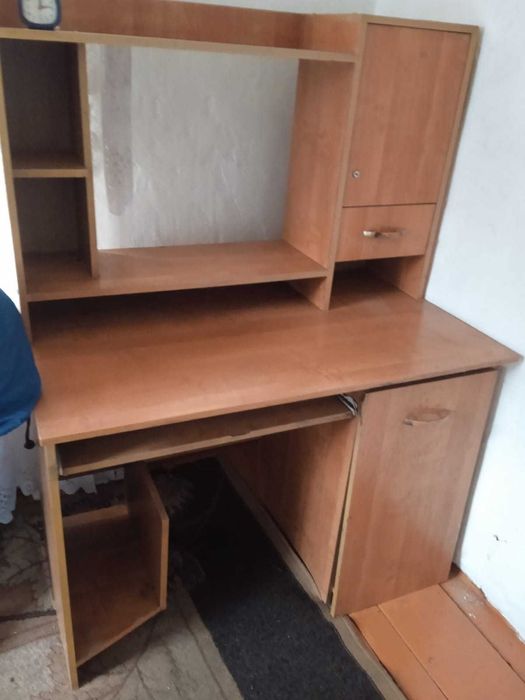 продам стол для компьютера