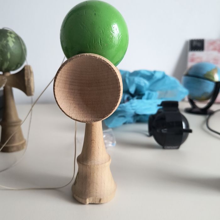 Salut!Vând kendama autentică Ozora/JKA din Japonia, certificat oficial