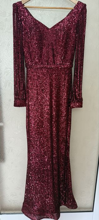 Rochie elagantă cu paiete