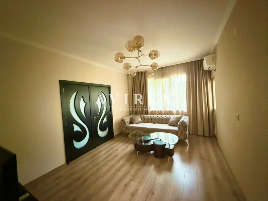 Тристаен апартамент под наем - кв. Христо Смирненски