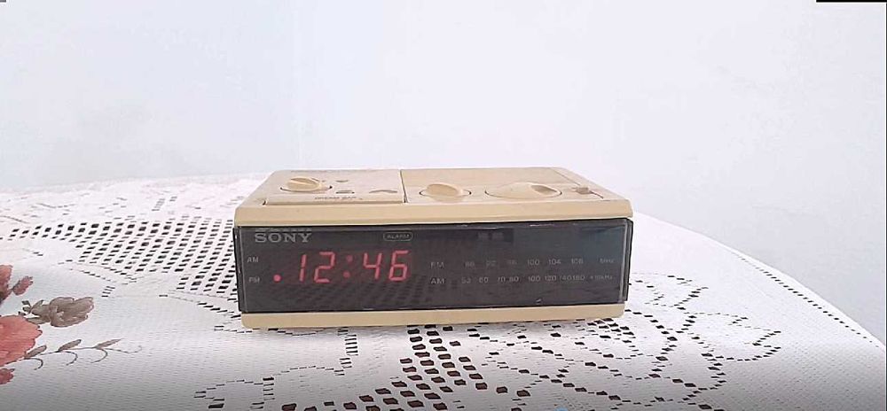 Radio Sony ICF-3W – Ceas cu alarmă rar – AM/FM – Original Japan