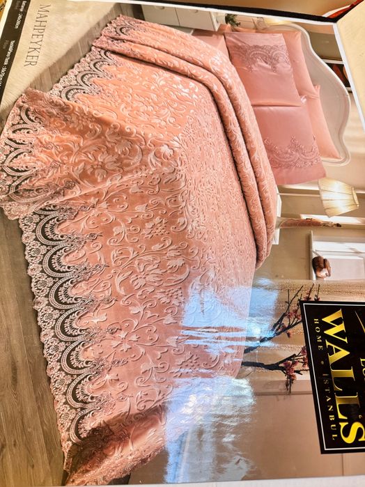 Каробкада комплект покрывал и постельное белья