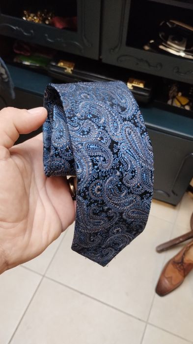 Ocazie! Lot de 100 de cravate, lichidare stoc magazin