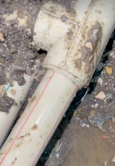 Услуги сантехника в Алматы, услуги тепловизора, поиск утечки воды