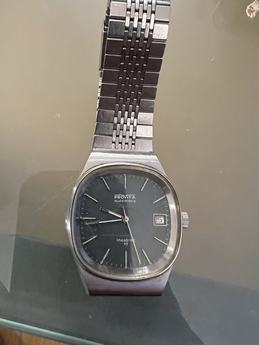 Продавам 4 ретро часовника