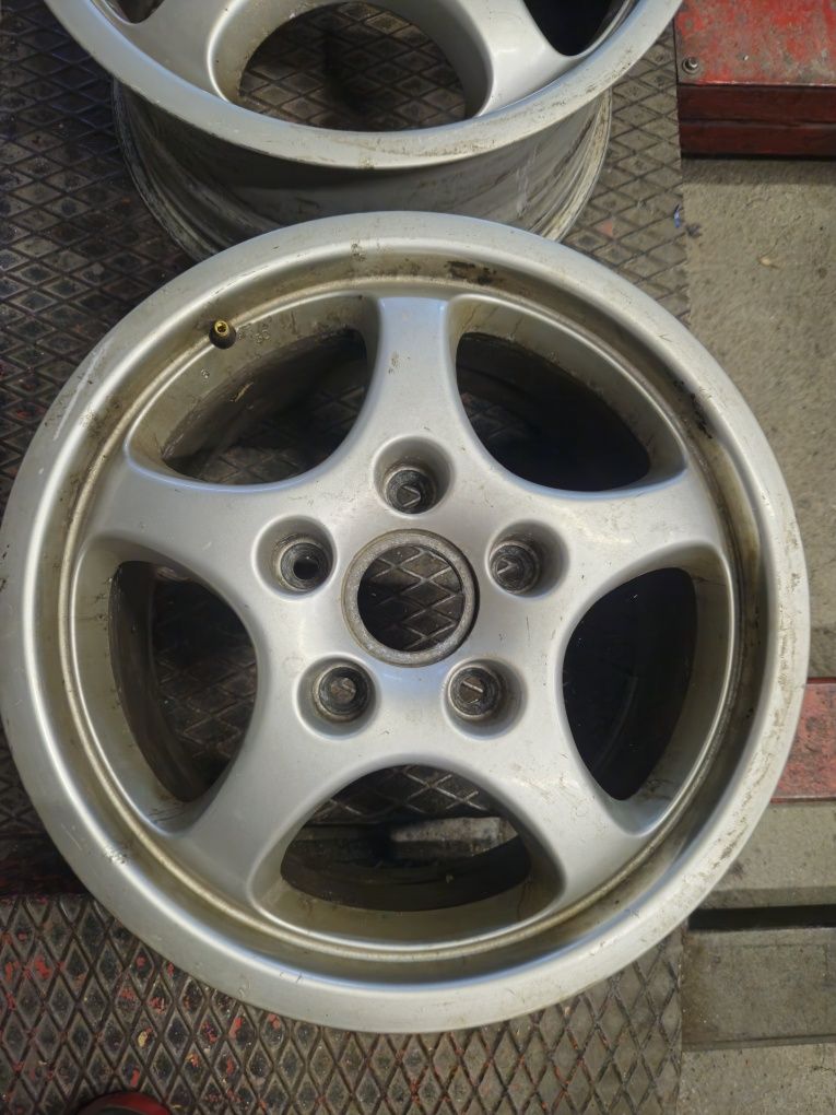 Седалки и джанти Porsche 911, 928, 944, 964