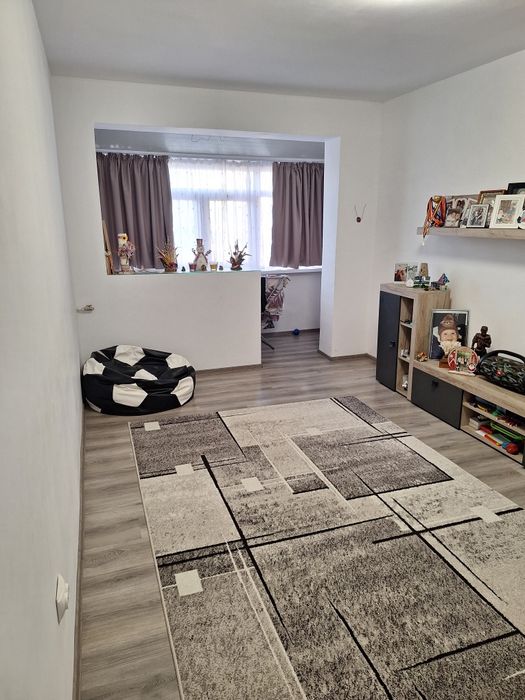 Vând apartament 2 camere 66.000 euro