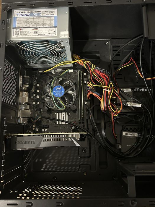 Gaming PC i3-10100F / GTX 1050 Ti / 16GB RAM / 500GB SSD